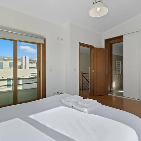 Feriehus Surf - 3 Bedrooms - Sea View